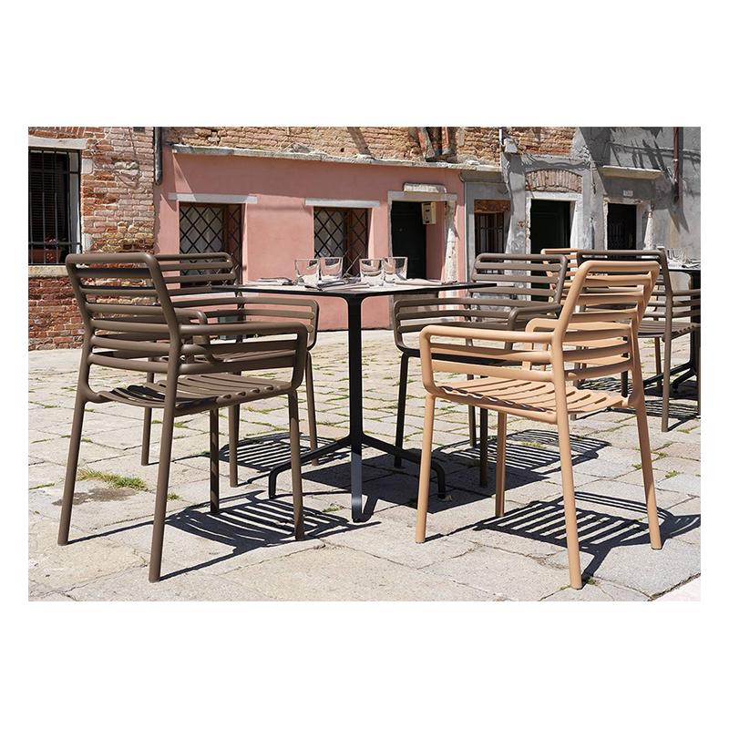 FAUTEUIL DE TERRASSE EN POLYPROPYLÈNE EMPILABLE DOGA