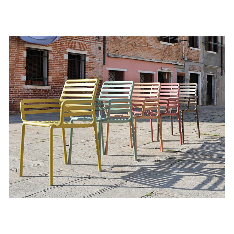 FAUTEUIL DE TERRASSE EN POLYPROPYLÈNE EMPILABLE DOGA