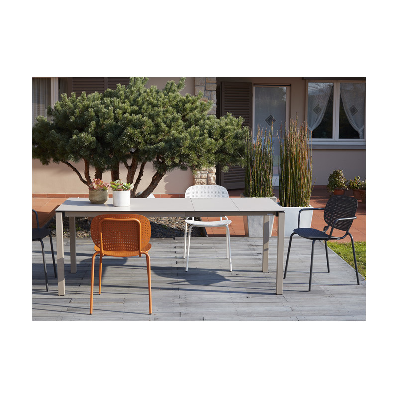 Fauteuil de Terrasse à Trou Contemporain SISI DOT - Le Chaisier