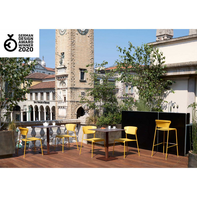 Chaise Empilable Contemporaine LISA en Technopolymère - Le Chaisier