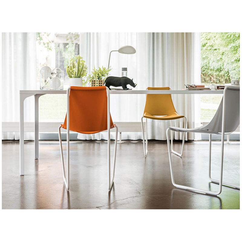 CHAISE DE SALLE À MANGER EN CUIR DESIGN APELLE