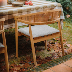 FAUTEUIL MODERNE CANNÉ EN BOIS D'ORME ET TISSU TIANA