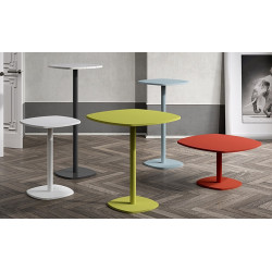 TABLE EN STRATIFIÉ CIRCA CARRÉE ANGLES ARRONDIS HT 75 CM