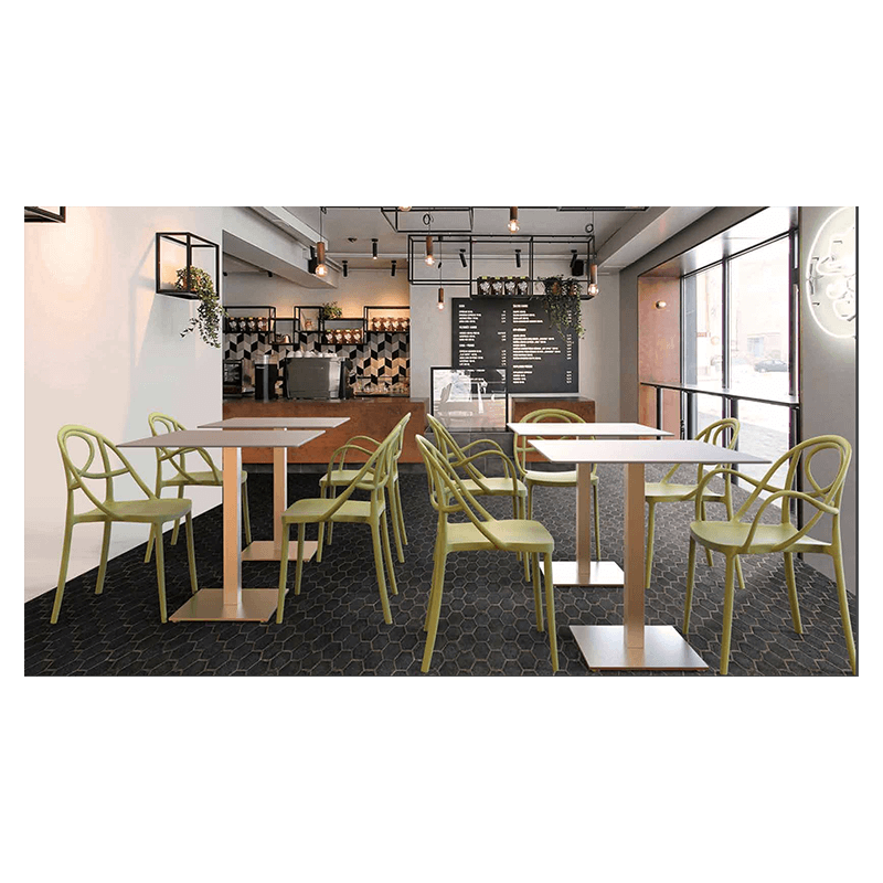 CHAISE CONTEMPORAINE EN POLYPROPYLÈNE ÉTOILE