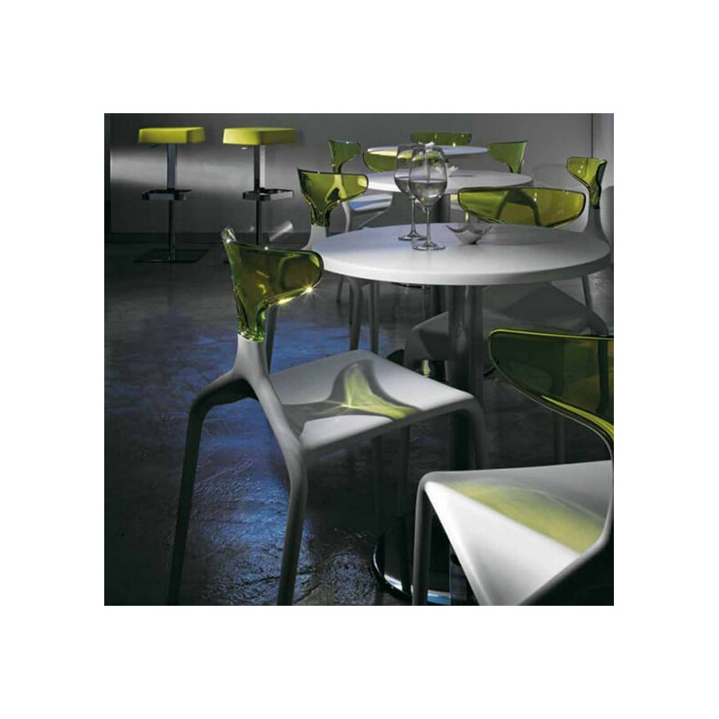 CHAISE CONTEMPORAINE PUNK EN POLYCARBONATE