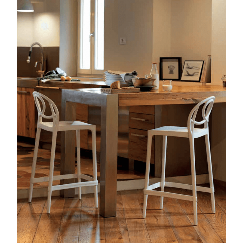 TABOURET EN POLYPROPYLÈNE ÉTOILE