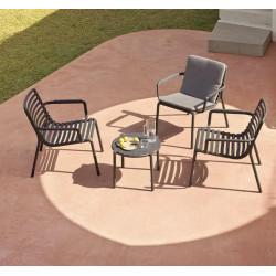 ENSEMBLE DE TERRASSE FAUTEUIL BAS ET TABLE BASSE DOGA