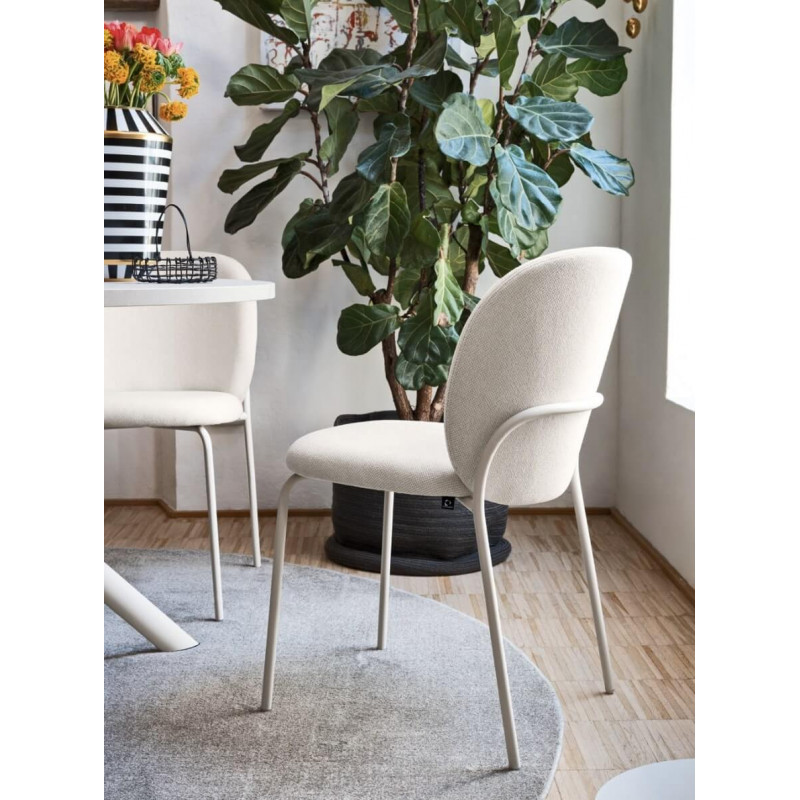 CHAISE DE SALLE À MANGER RONDE EN TISSU COZY MID