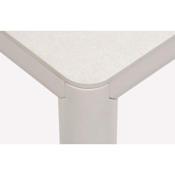 ENSEMBLE CASSIS - PETITE TABLE ET CHAISES DE TERRASSE