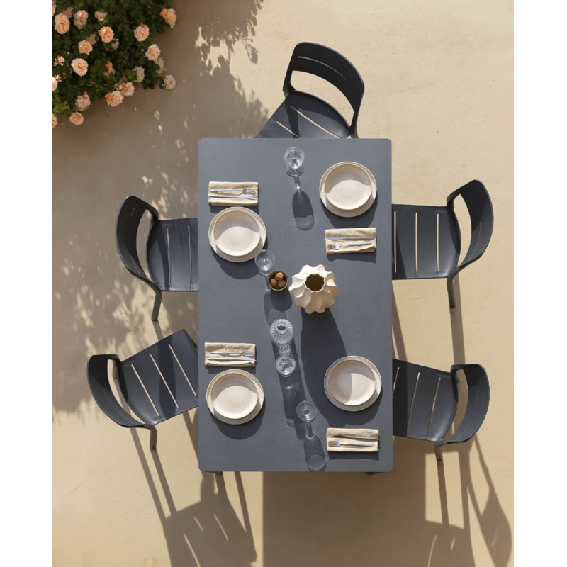 ENSEMBLE CASSIS - PETITE TABLE ET CHAISES DE TERRASSE