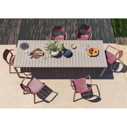 ENSEMBLE RAMATUELLE - TABLE EXTENSIBLE ET FAUTEUILS D'EXTÉRIEUR