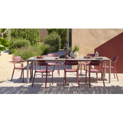 ENSEMBLE RAMATUELLE - TABLE EXTENSIBLE ET FAUTEUILS D'EXTÉRIEUR