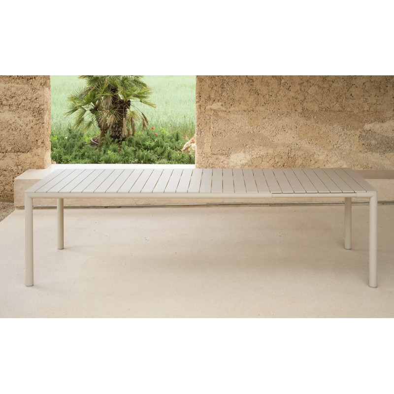 ENSEMBLE RAMATUELLE - TABLE EXTENSIBLE ET FAUTEUILS D'EXTÉRIEUR