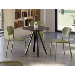 CHAISE RETRO EN POLYPROPYLÈNE NUTA