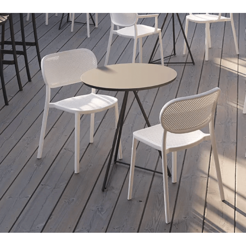 CHAISE RETRO EN POLYPROPYLÈNE NUTA