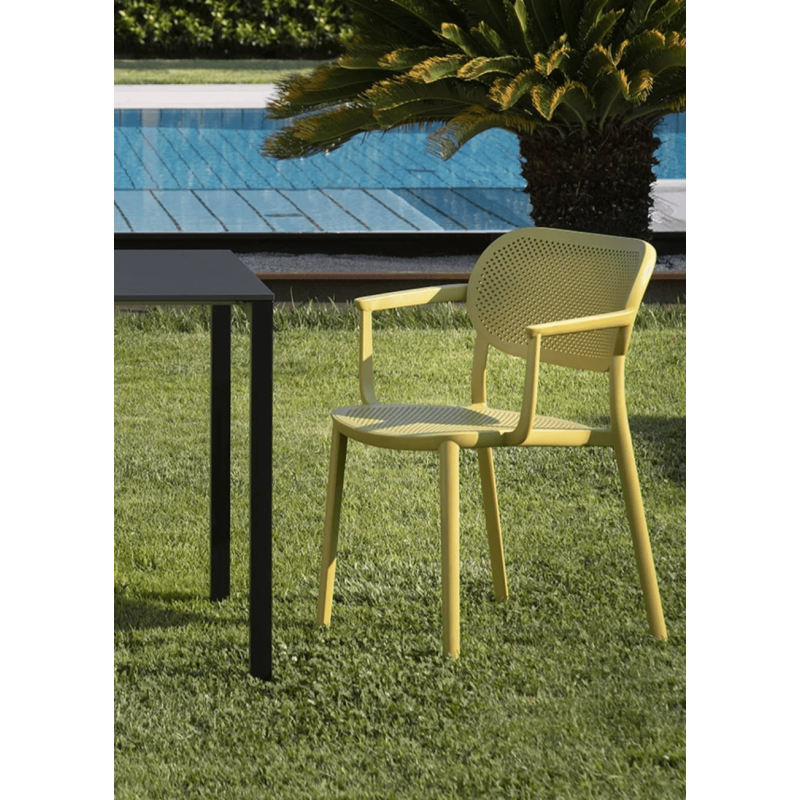 CHAISE RETRO EN POLYPROPYLÈNE NUTA