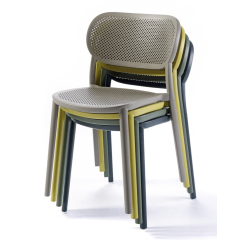 CHAISE RETRO EN POLYPROPYLÈNE NUTA