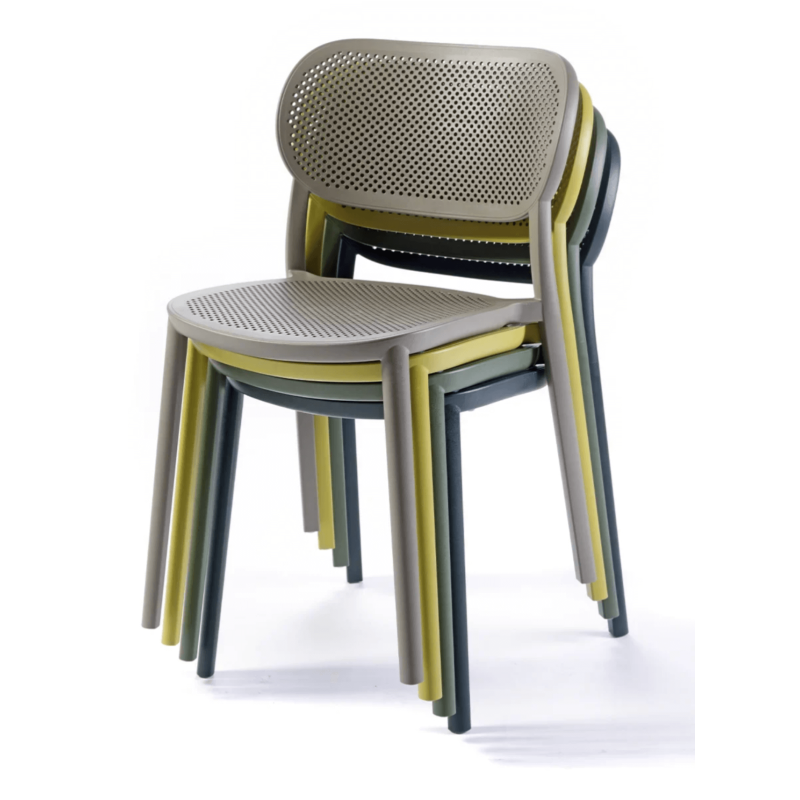 CHAISE RETRO EN POLYPROPYLÈNE NUTA