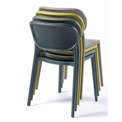 CHAISE RETRO EN POLYPROPYLÈNE NUTA