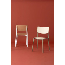 CHAISE MODERNE EN POLYPROPYLÈNE BEBA YOUNG