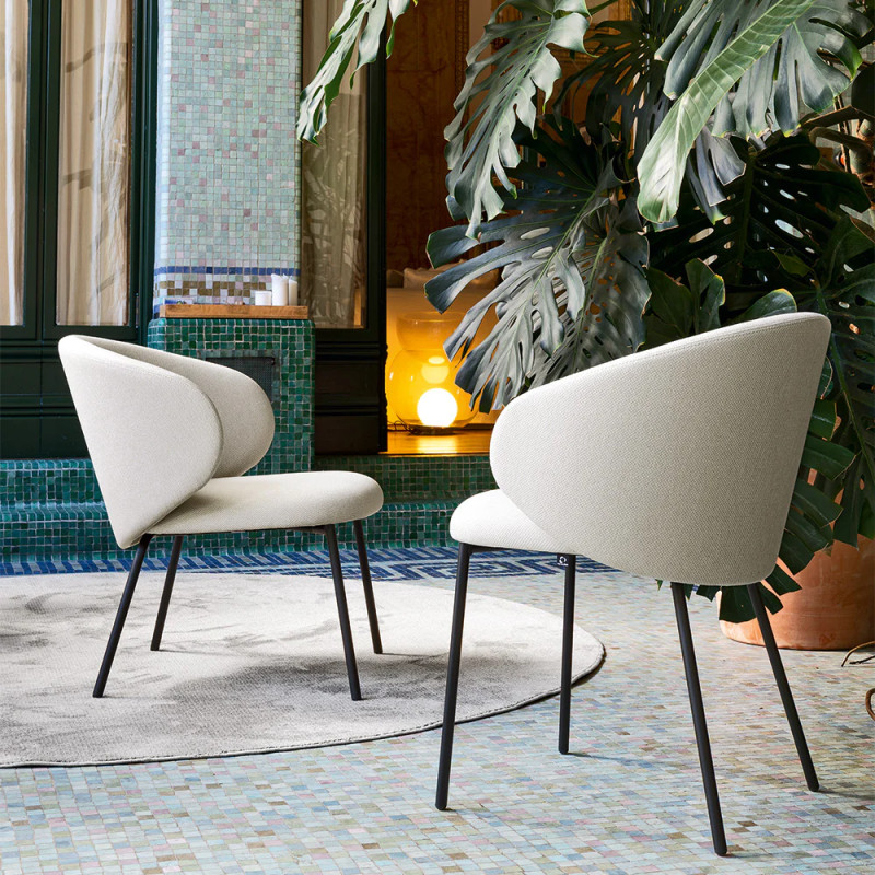 FAUTEUIL CONTEMPORAIN ROND EN VELOURS ET TISSU TUKA