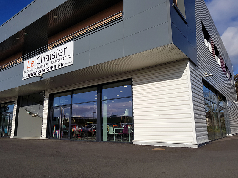 extérieur du magasin Le Chaisier